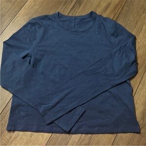 lululemon athletica pitch blue Long Sleeve Tee